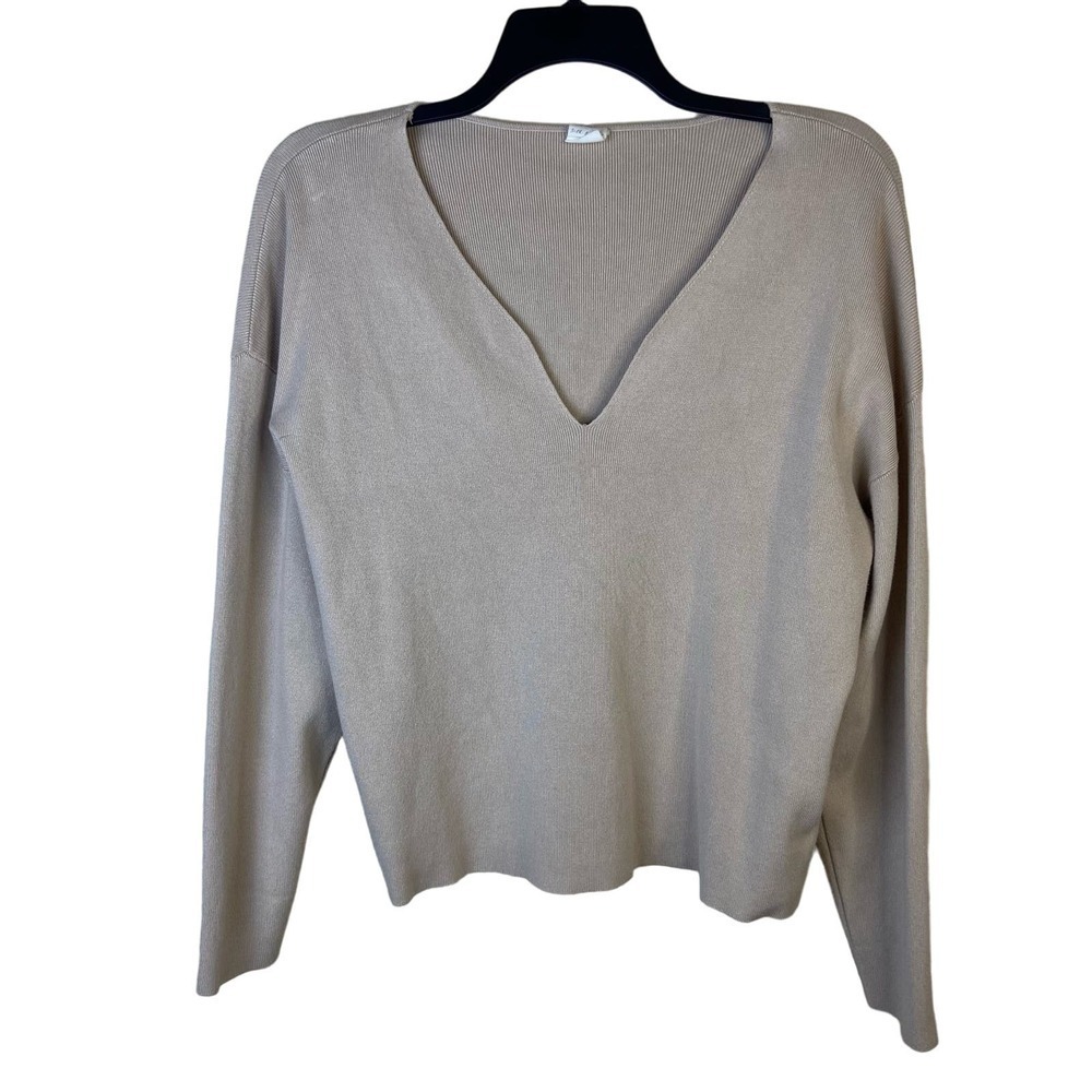 Silk & Salt Size‎ Medium V Neck Beige Sweater Classic Casual Coastal Minimal